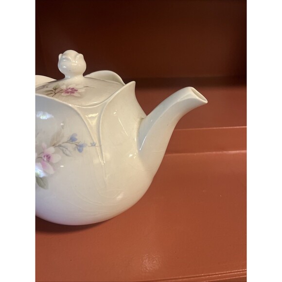 Vintage Sadler Floral Pattern Teapot Vintage, Made in England White Pink Blue - Picture 5 of 7